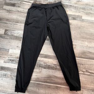 men’s lululemon joggers!